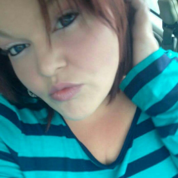 Meet your Posher, Crystal - Picture 1 of 3